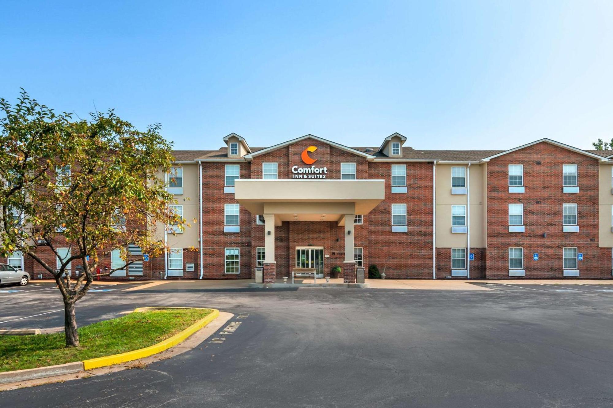 Comfort Inn & Suites St Louis - Честерфилд Экстерьер фото